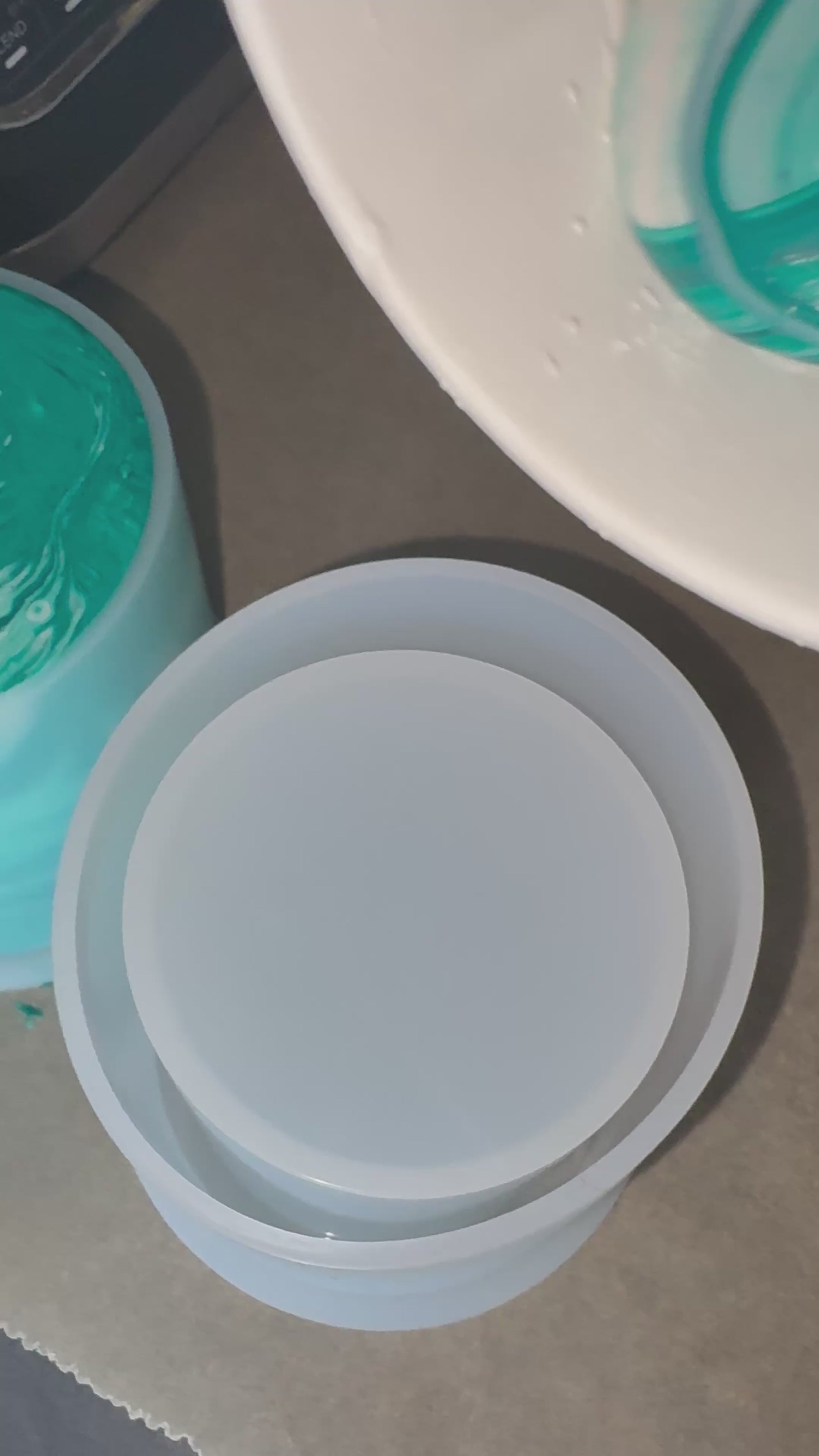 Emerald Lemongrass and Ginger Stone Whirl Candle
